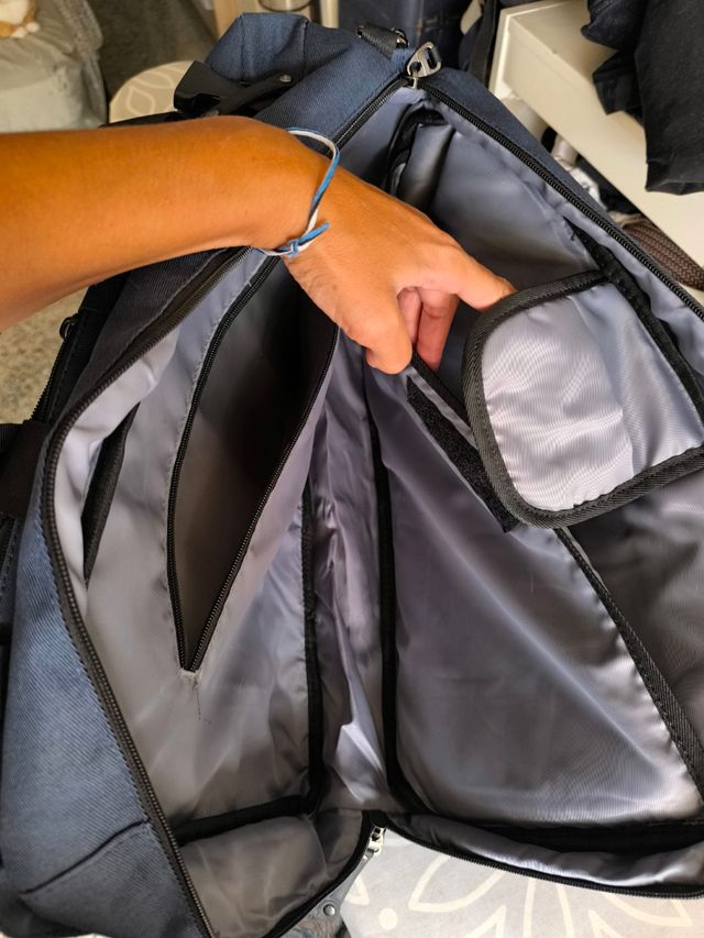 Mochila maletín azul & other stories