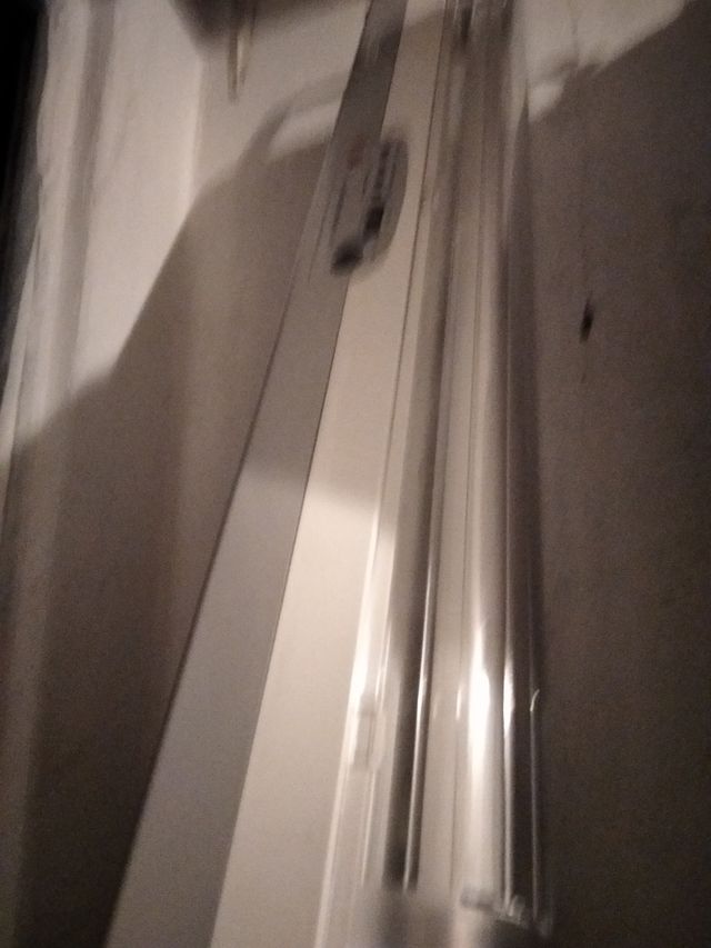 Foco de luz portátil con cable