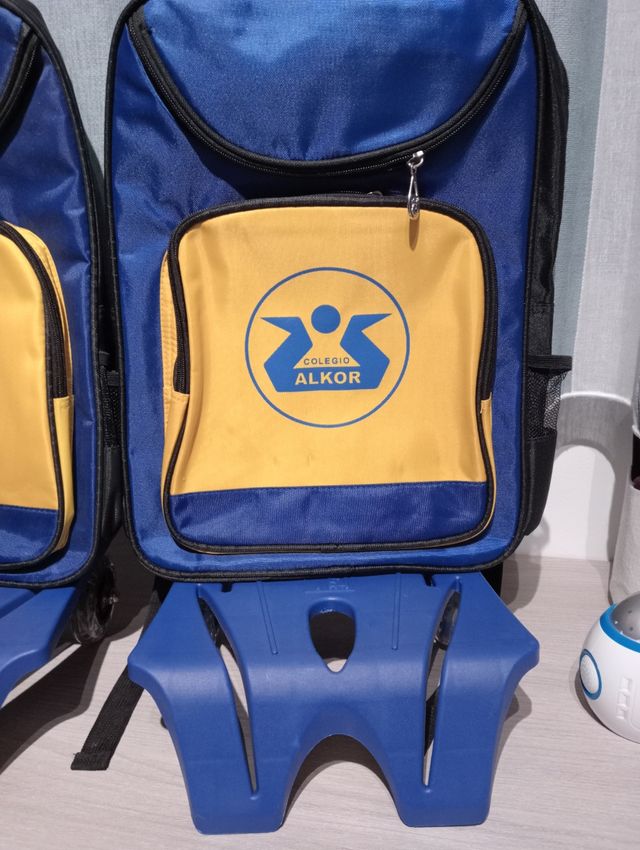 Mochila escolar Alkor azul y amarilla