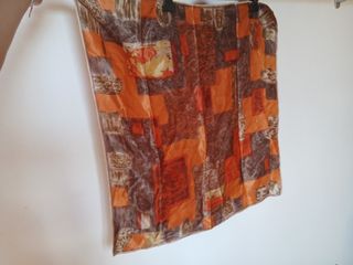 Foulard fantasia arancione e rosso