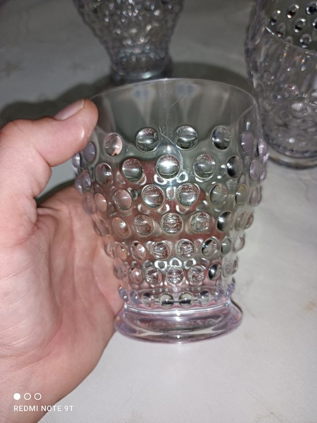 4 Vasos Relieve Duro Transparente