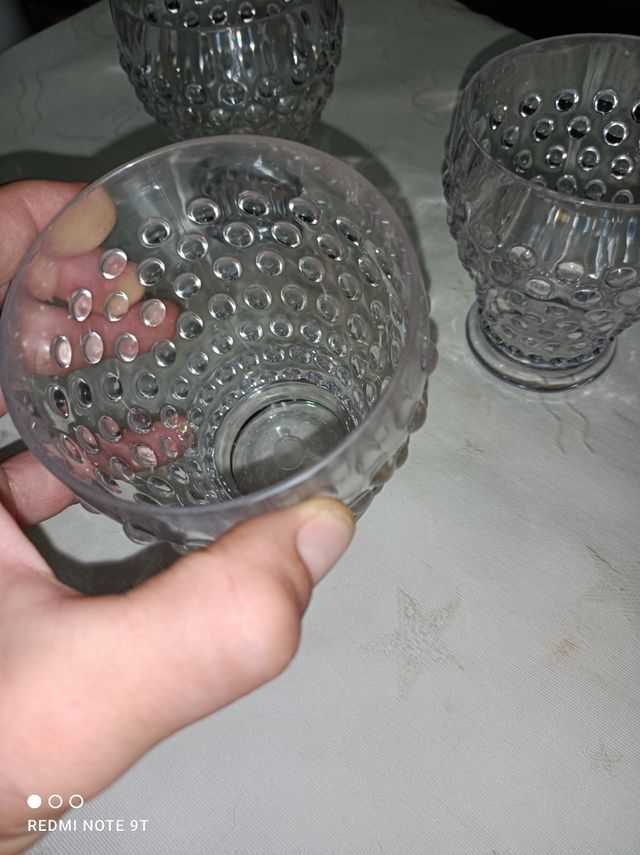 4 Vasos Relieve Duro Transparente