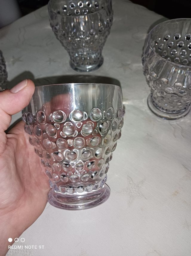 4 Vasos Relieve Duro Transparente