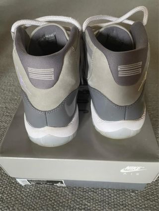 Jordan 11 Grigie