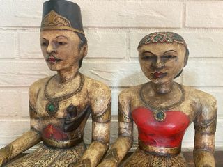 Coppia di sculture in legno Indonesia devi sri 