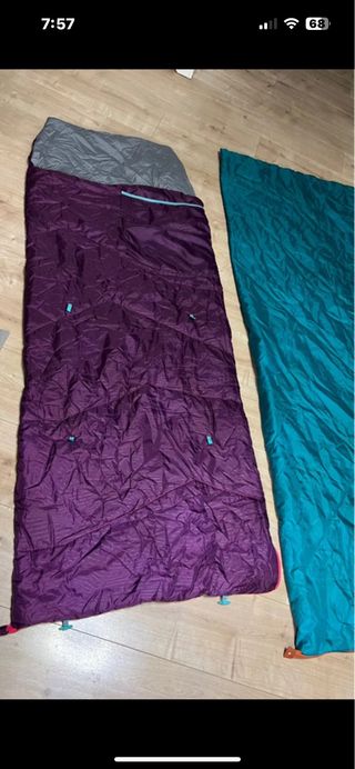 Dos sacos de dormir para turismo