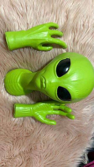 Decoración de pared de alienígena verde