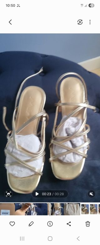 Zapatos de fiesta dorados sin usar