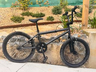 Bicicleta BMX Negra Decathlon 