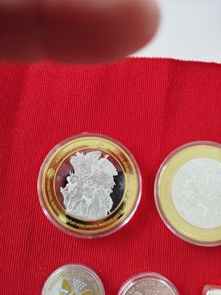 Lote de monedas de plata y alguna conmemorativa