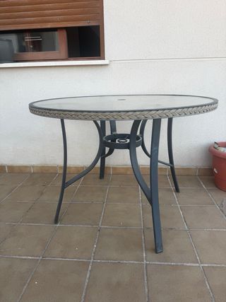 Mesa redonda terraza cristal y metal