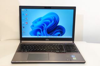 Portátil Intel Core i7 8GB RAM SSD