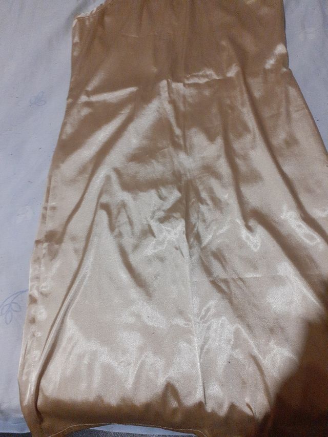 Vestido satén amarillo claro talla M