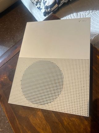 Xbox One 500GB Blanca 1 mando. casi nueva