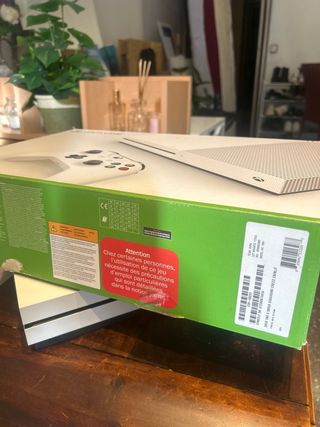 Xbox One 500GB Blanca 1 mando. casi nueva