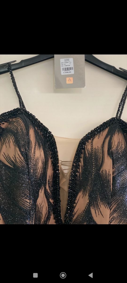 Abito da cerimonia nero e beige