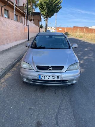 Opel Astra 2004