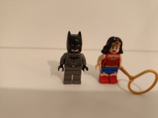 Figuras Lego DC Comics Batman y Wonder Woman