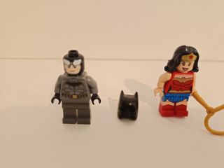 Figuras Lego DC Comics Batman y Wonder Woman