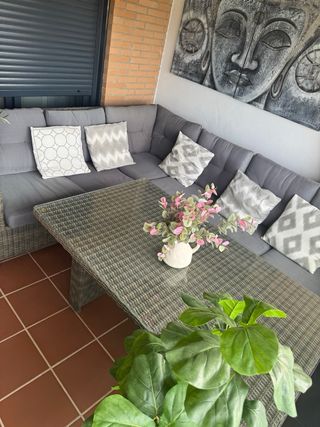 Conjunto Sofá y Mesa Exterior Ratán y Cristal