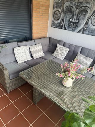 Conjunto Sofá y Mesa Exterior Ratán y Cristal