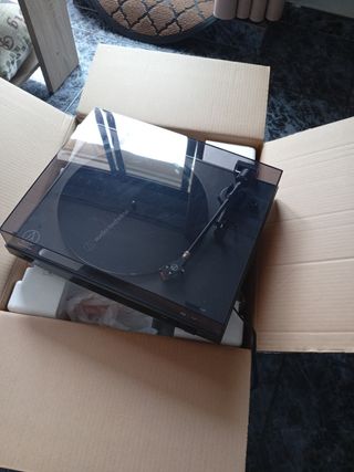 Tocadiscos Audio-Technica LP2X como nuevo 