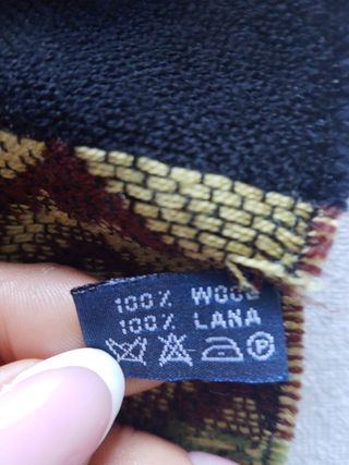 Sciarpa in lana con motivi geometrici