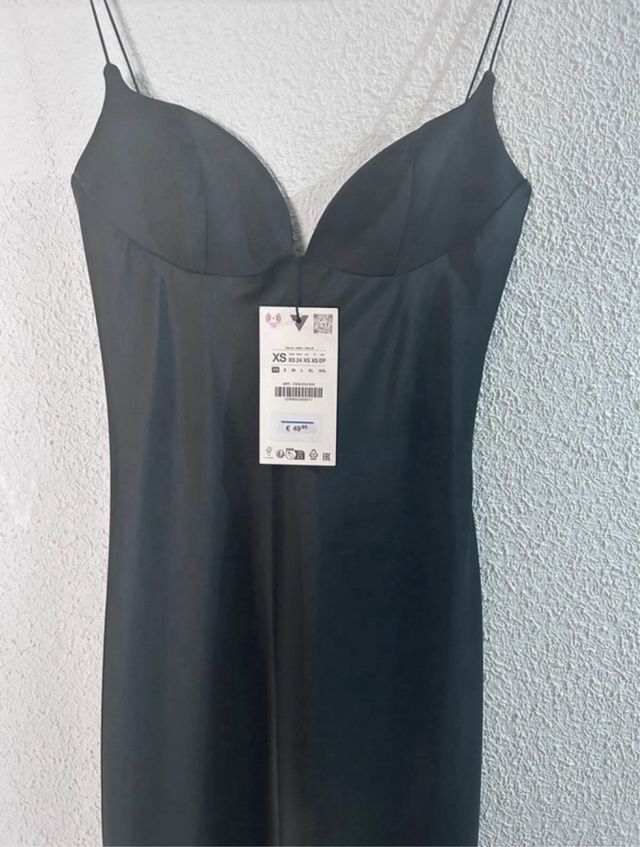 Vestido Zara viral negro