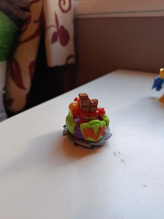 Super Zings Robot y 6 Figuras