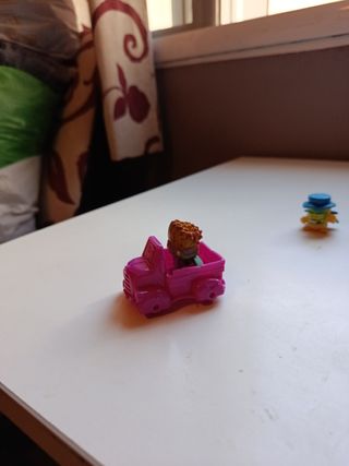 Super Zings Robot y 6 Figuras