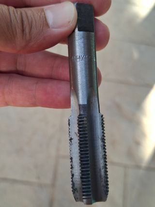 Macho de roscar M18x1,5