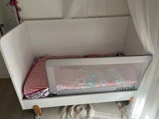 Cama infantil con colchón