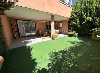 Piso en alquiler en Elviria en Marbella