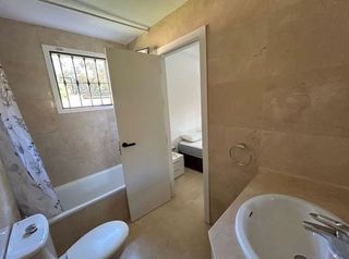 Piso en alquiler en Elviria en Marbella