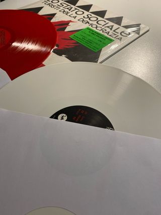 Lo Stato Sociale, Turisti della Democrazia, vinile