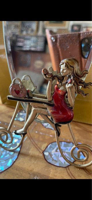 Specchio da tavolo donna con borsa