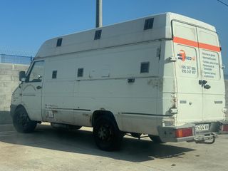 Se hacen transportes , mudanzas de todo tipo
