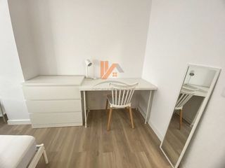 Piso en alquiler en Ensanche - Sar en Santiago de Compostela
