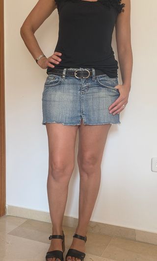 Minifalda vaquera Bershka Talla 36