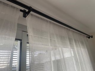 Doble barra cortina + cortinas beige/blanco