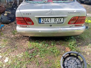 Mercedes-Benz e290 1999