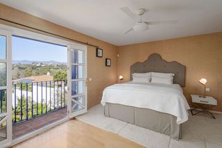 Chalet en alquiler en Playa de la Fontanilla en Marbella