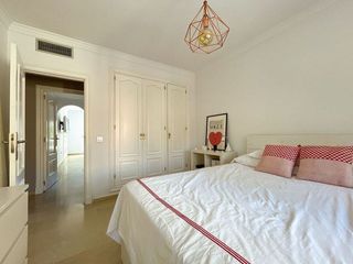 Casa adosada en alquiler en Nueva Andalucía centro en Marbella