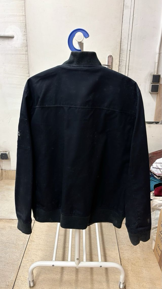 Chaqueta bomber WESC negra