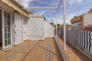 Ático en alquiler en Carolinas Altas en Alicante