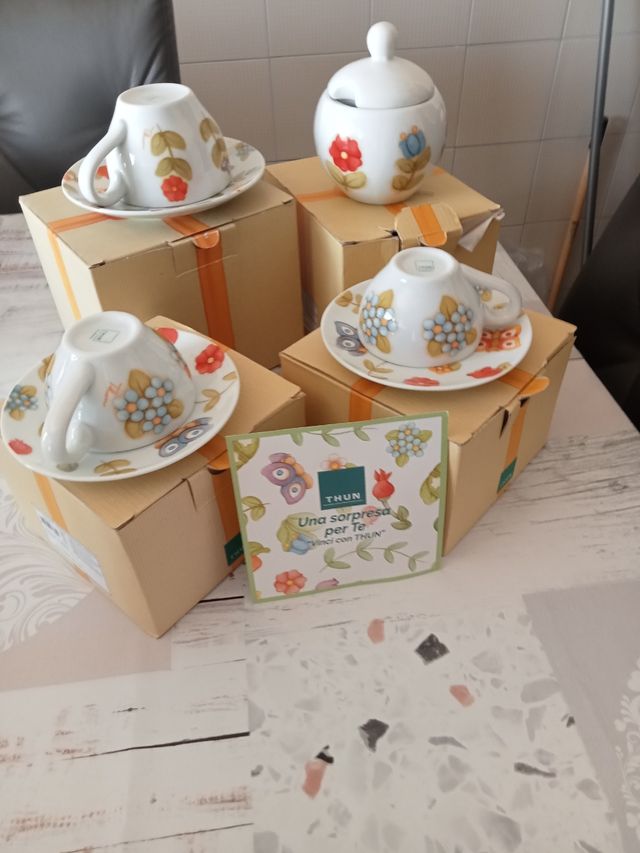 Servizio colazione 8 pezzi Thun