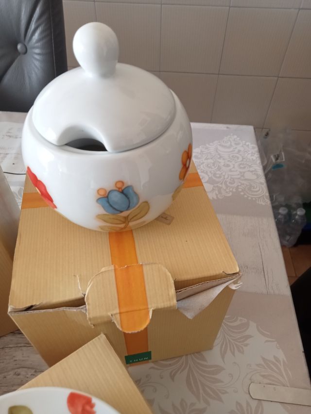 Servizio colazione 8 pezzi Thun