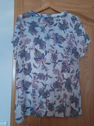 Blusa Nymphaea Alba Multicolor
