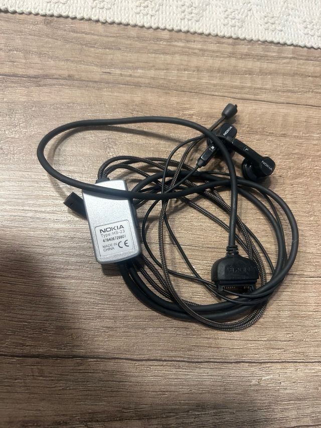 Auriculares Nokia HS-23 Plata original