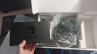 Bundle Nintendo Switch (ed. 2017) + Giochi